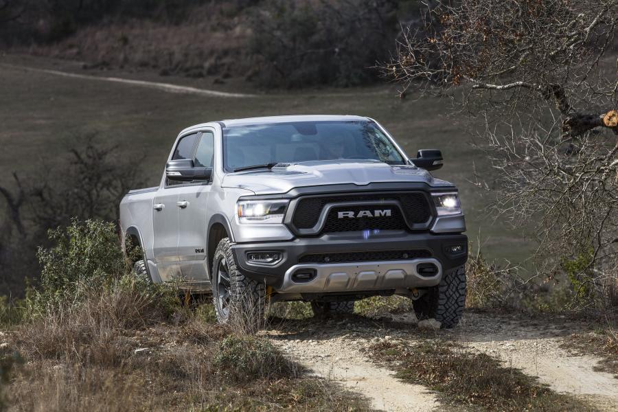  Dodge Ram 1500 Rebel Crew Cab (DT) 2018 года  (фото 13 из 48)